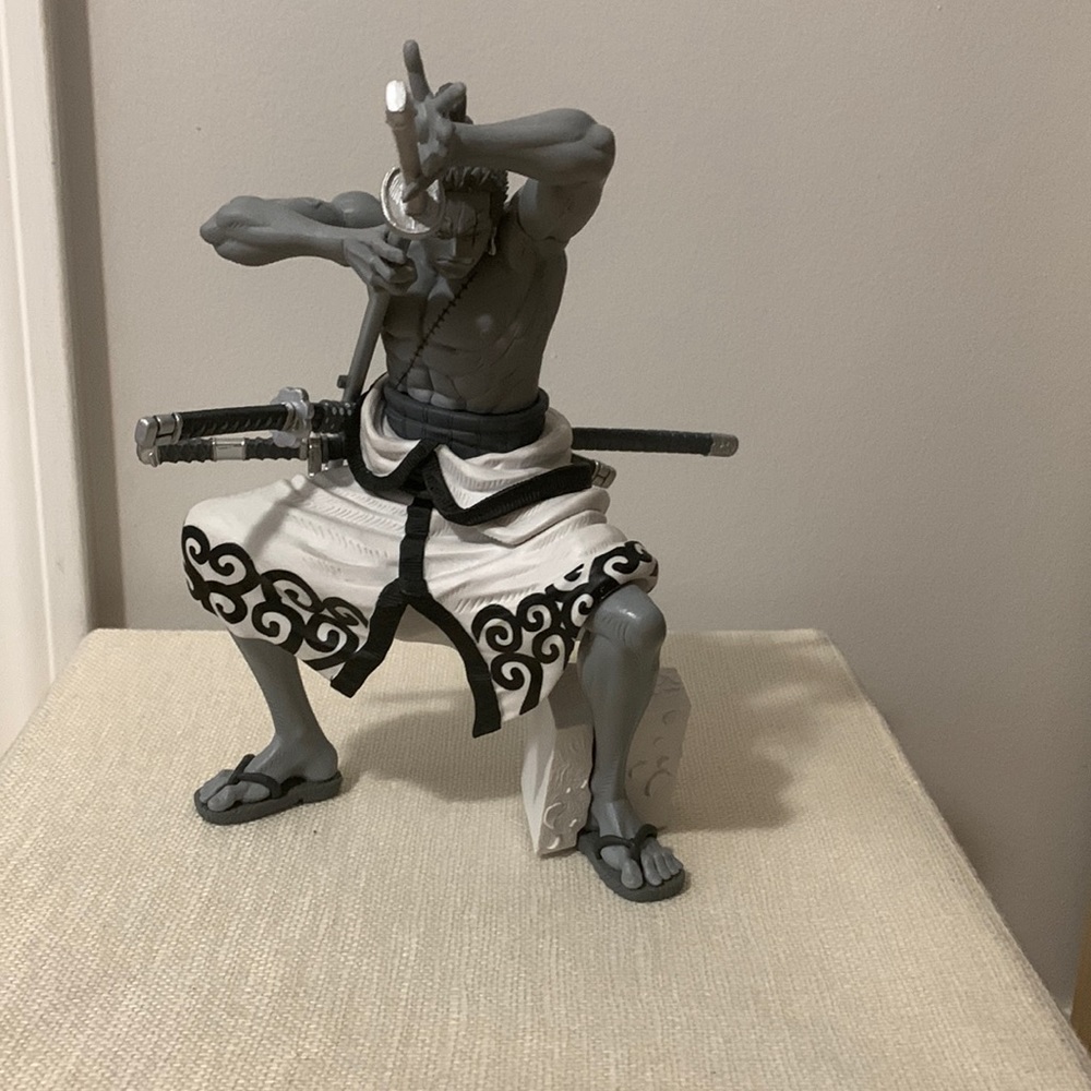 Roronoa Zoro “The Tones” Super Master Stars Piece Figurine